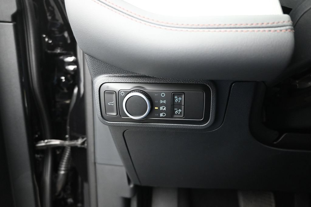 New 2026 Ford Explorer Active RWD image 12