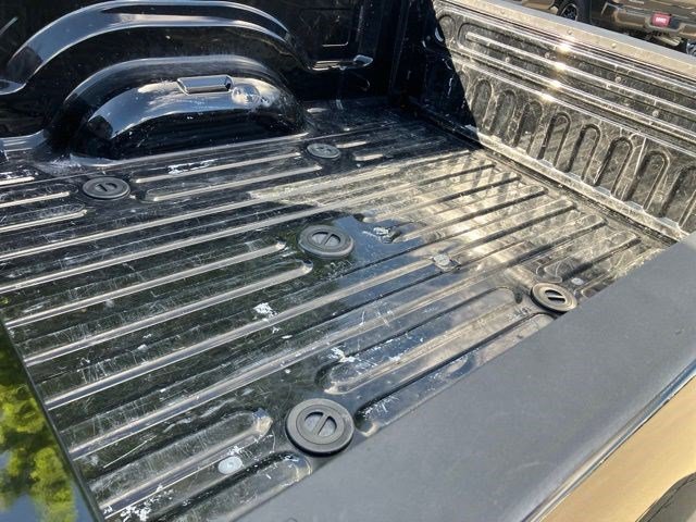 Used 2025 RAM 2500 Laramie AWD/4WD image 25