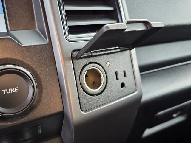 Used 2018 Ford F150 XLT w/ Equipment Group 302A Luxury image 40