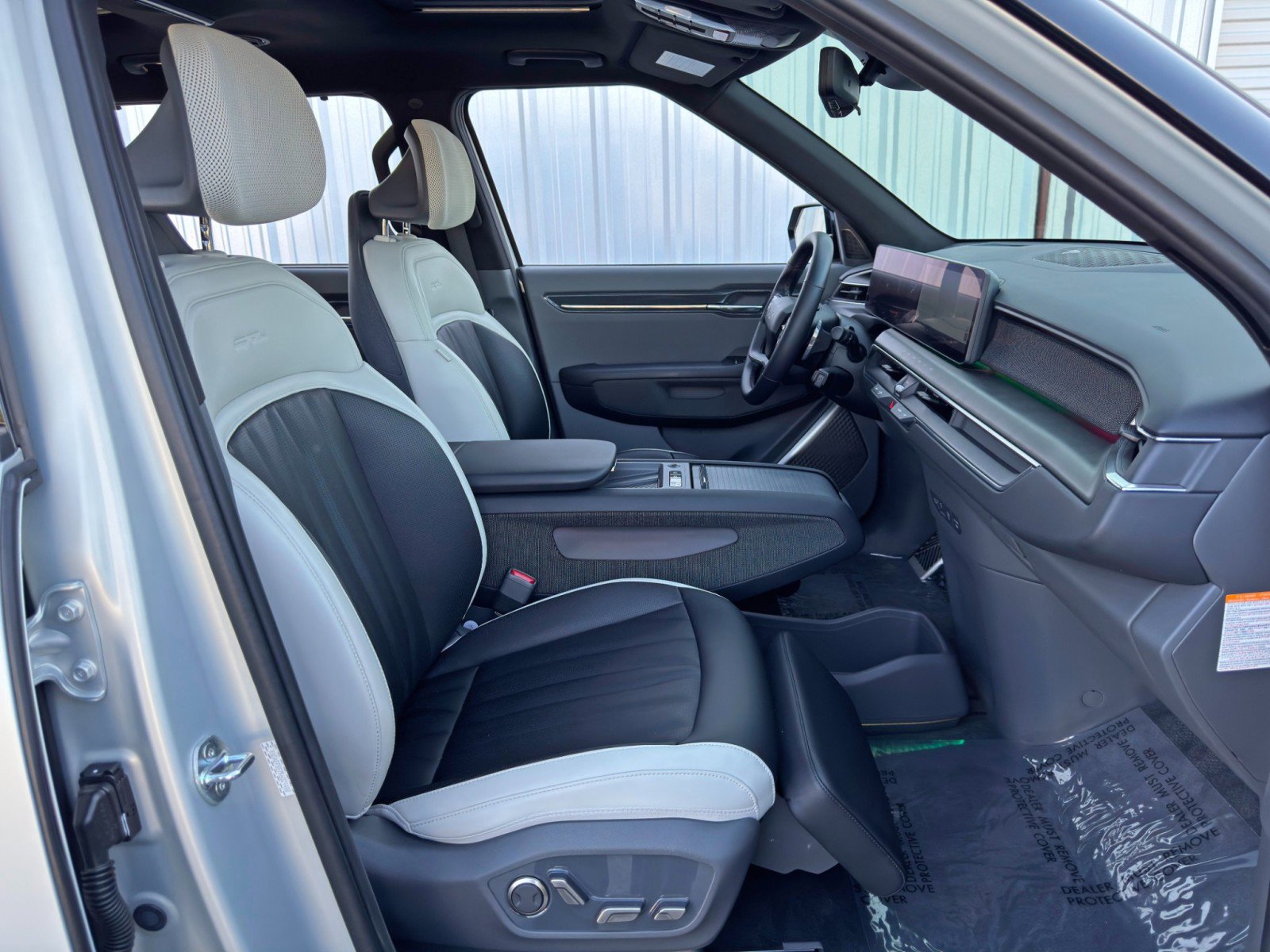 Used 2024 Kia EV9 GT-Line image 16