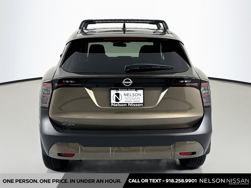 New 2027 Nissan Kicks SV FWD image 6