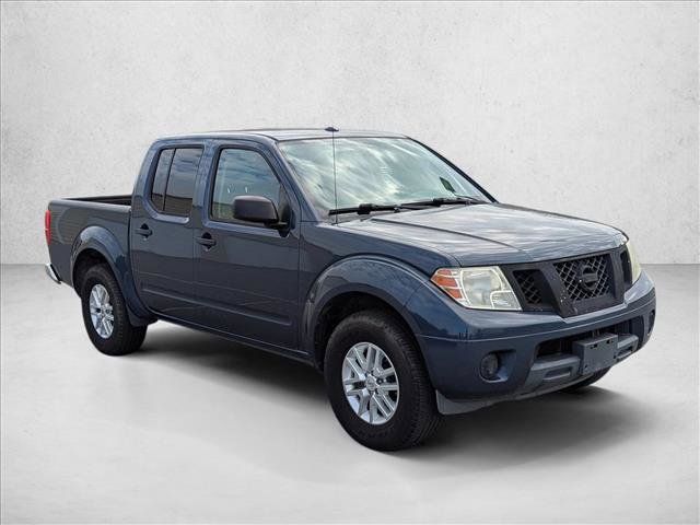 Used 2015 Nissan Frontier SV RWD image 3