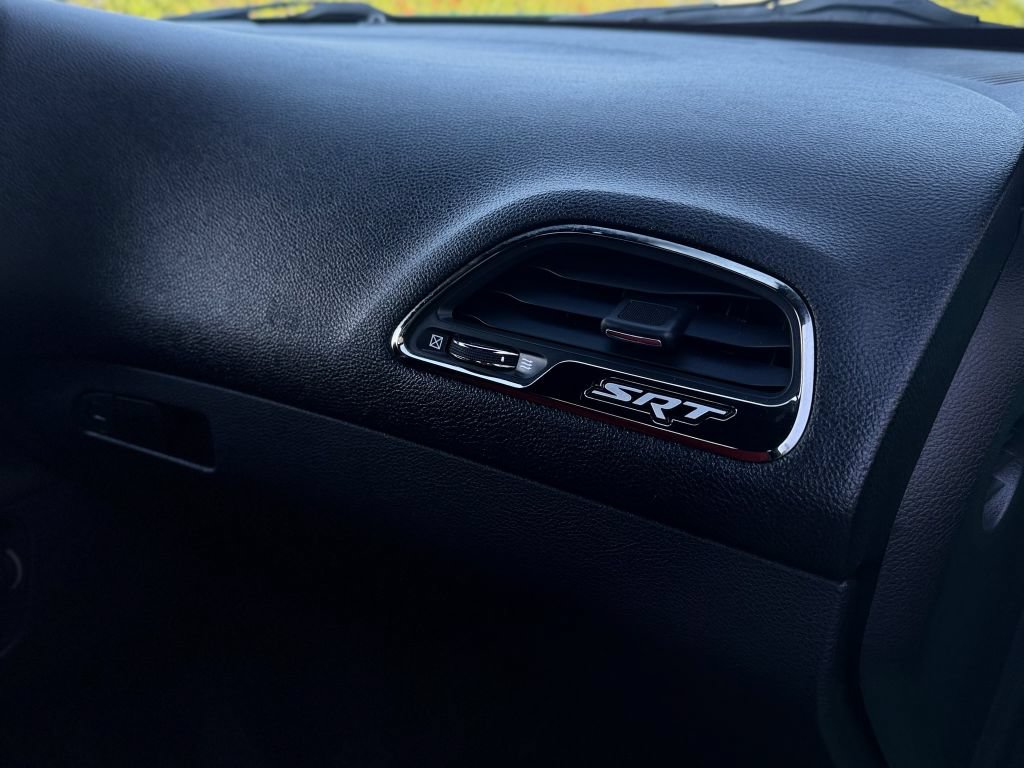 Used 2016 Dodge Challenger SRT Hellcat RWD image 33