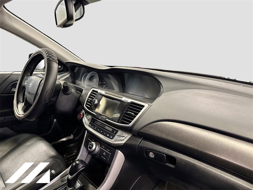 Used 2015 Honda Accord EX-L image 31
