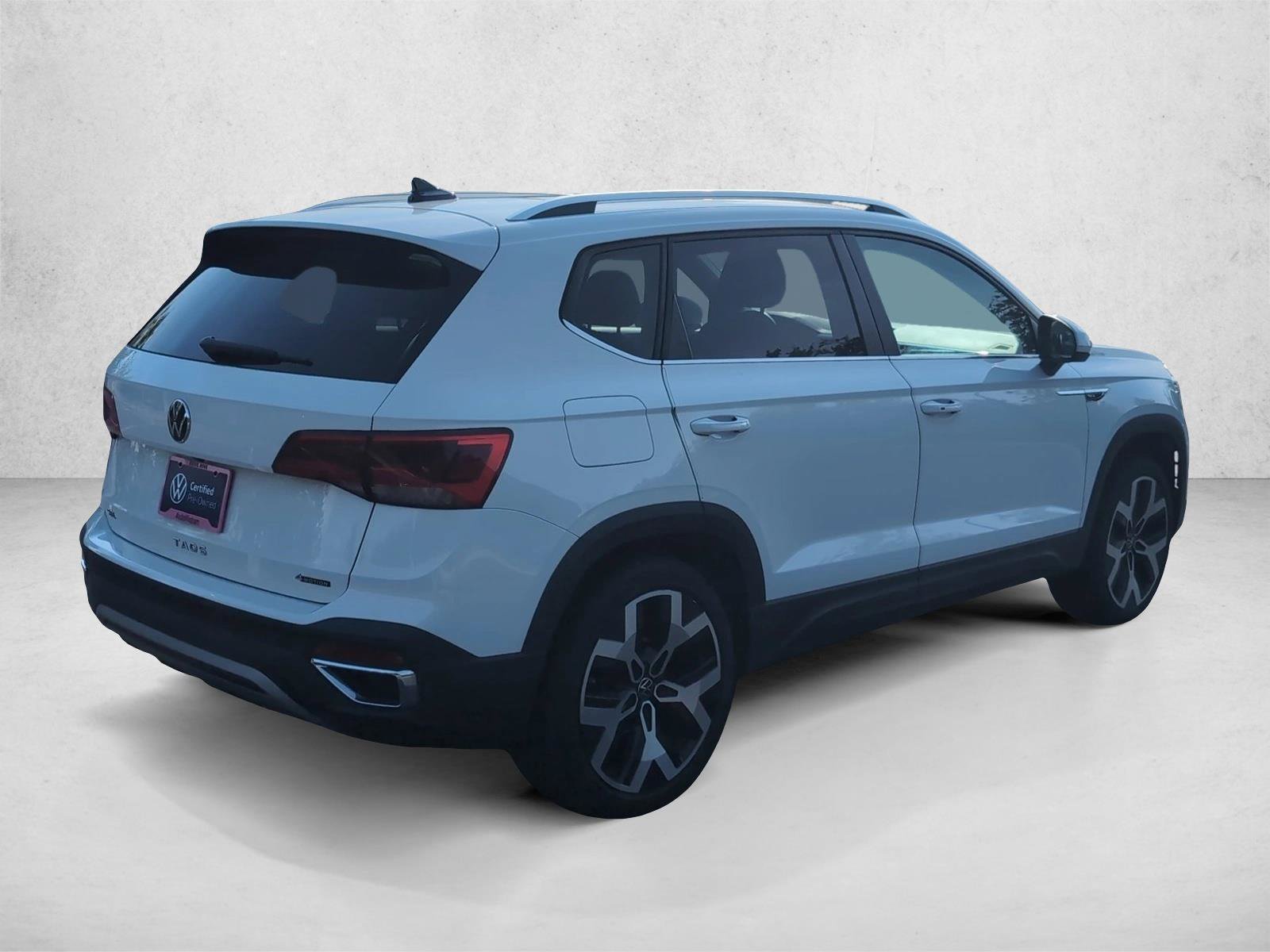 Used 2022 Volkswagen Taos SEL AWD/4WD image 5