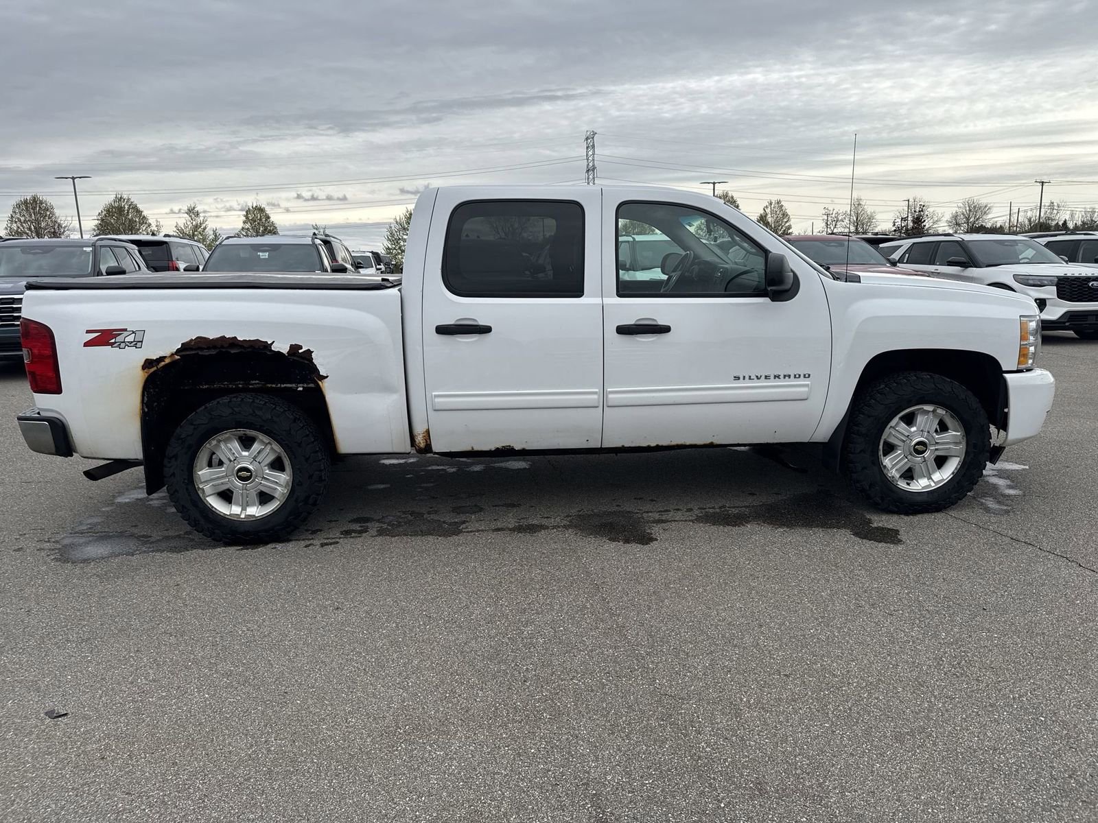 Used 2011 Chevrolet Silverado 1500 LT w/ All-Star Edition AWD/4WD image 7