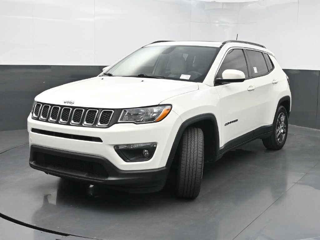 Used 2019 Jeep Compass Latitude w/ Popular Equipment Group FWD image 16