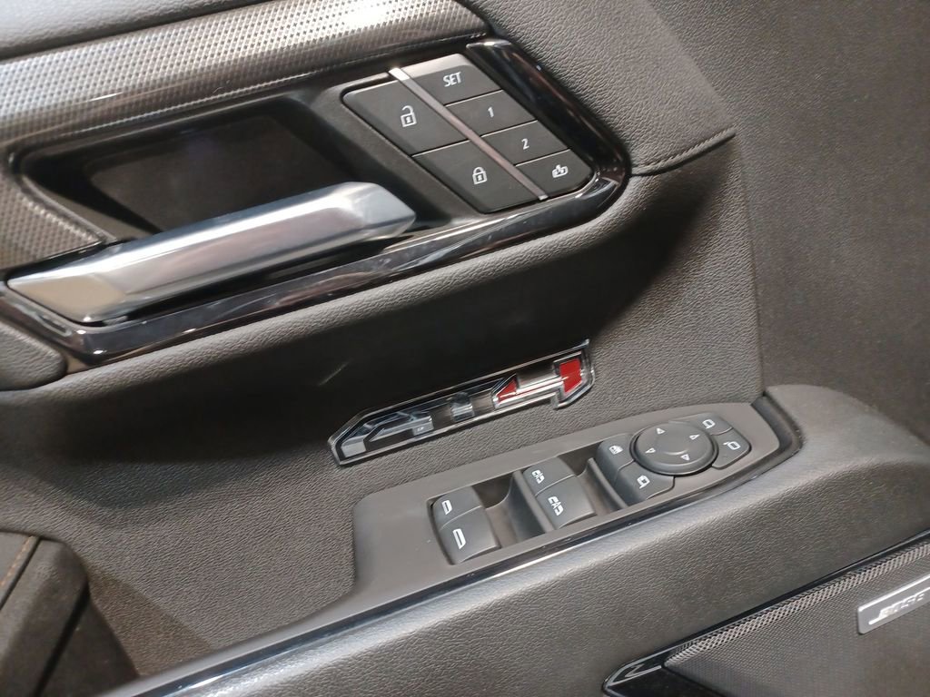 Used 2024 GMC Sierra 1500 AT4 w/ Technology Package image 15