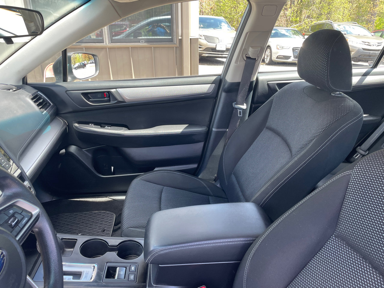 Used 2018 Subaru Outback 2.5i image 14