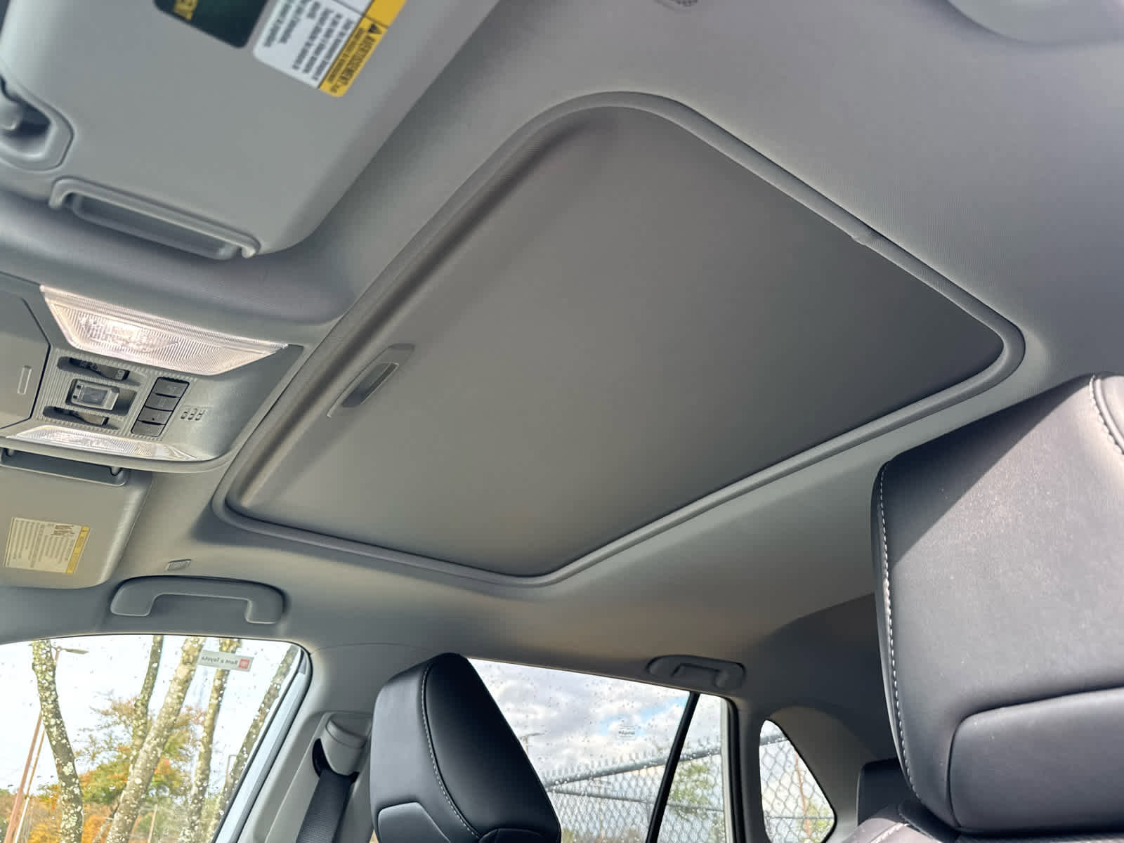 Used 2024 Toyota RAV4 Limited image 10