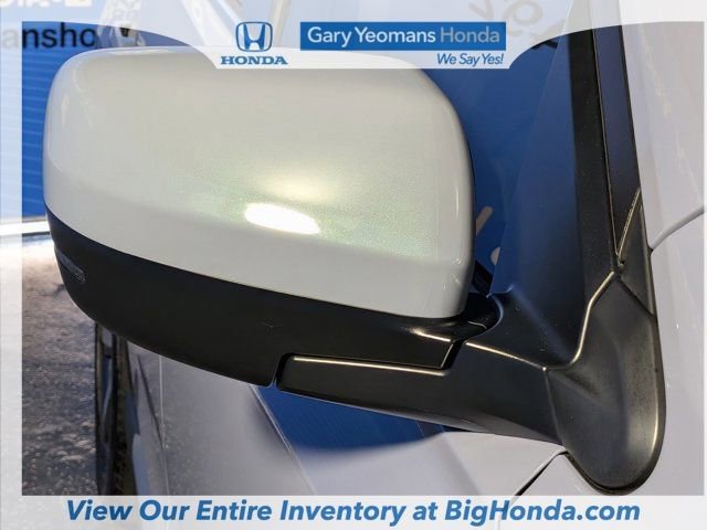 Certified 2025 Honda Pilot Touring image 14