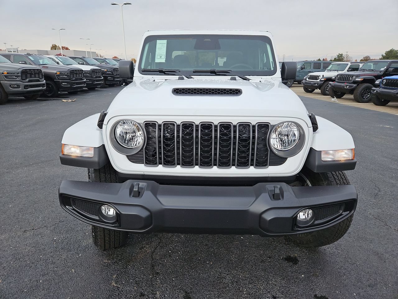 New 2026 Jeep Gladiator Sport AWD/4WD image 2
