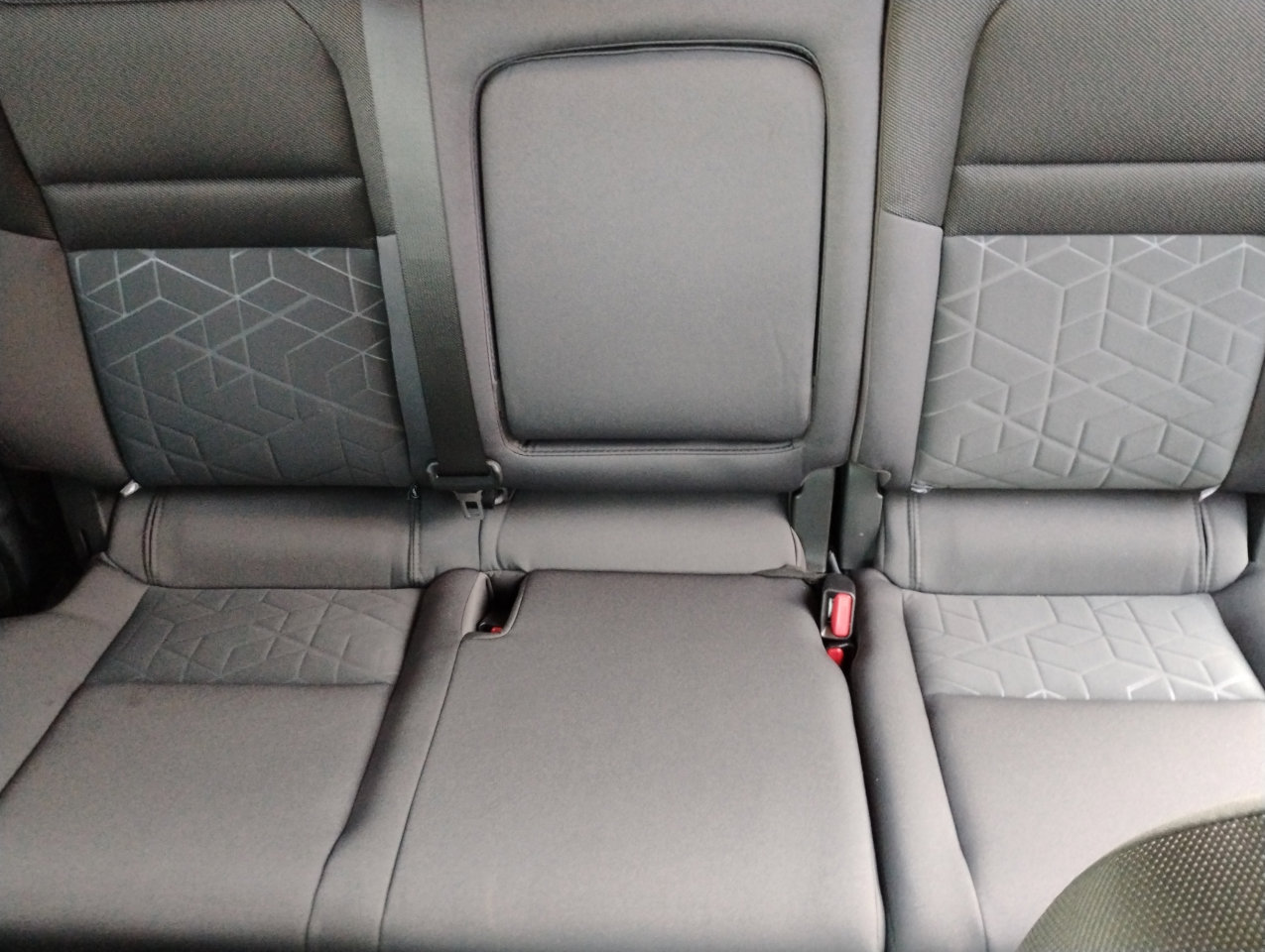 Used 2025 Nissan Frontier SV w/ SV Convenience Package image 14