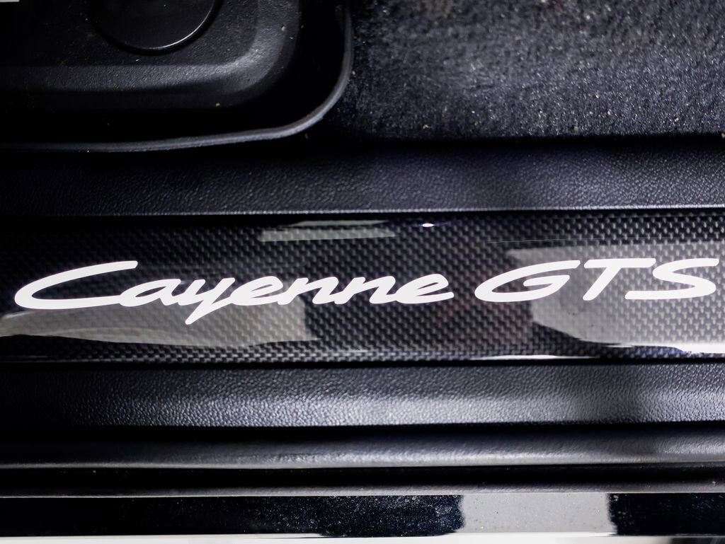 New 2026 Porsche Cayenne GTS image 25