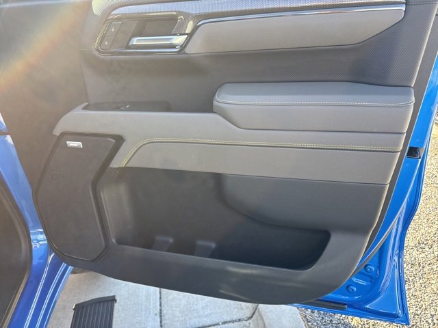 Used 2025 Chevrolet Silverado 1500 ZR2 w/ Technology Package image 33