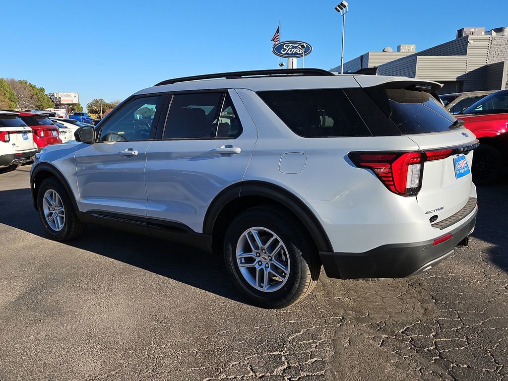 New 2026 Ford Explorer Active w/ Active Comfort Package image 8