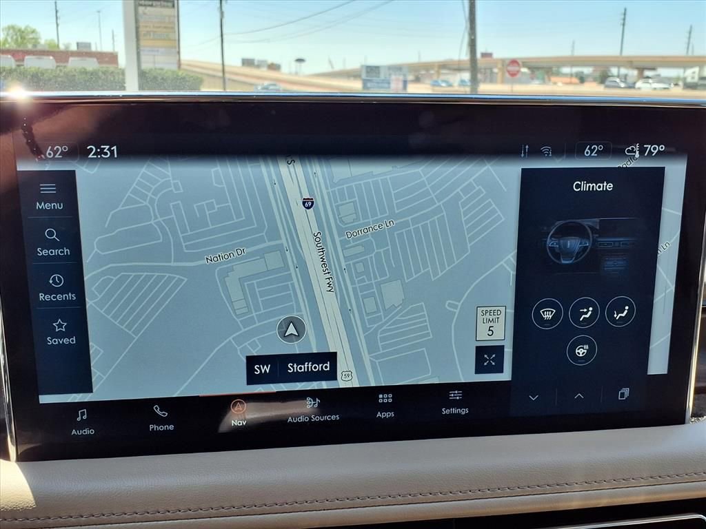 Used 2023 Lincoln Nautilus Reserve w/ Luxury Package image 10