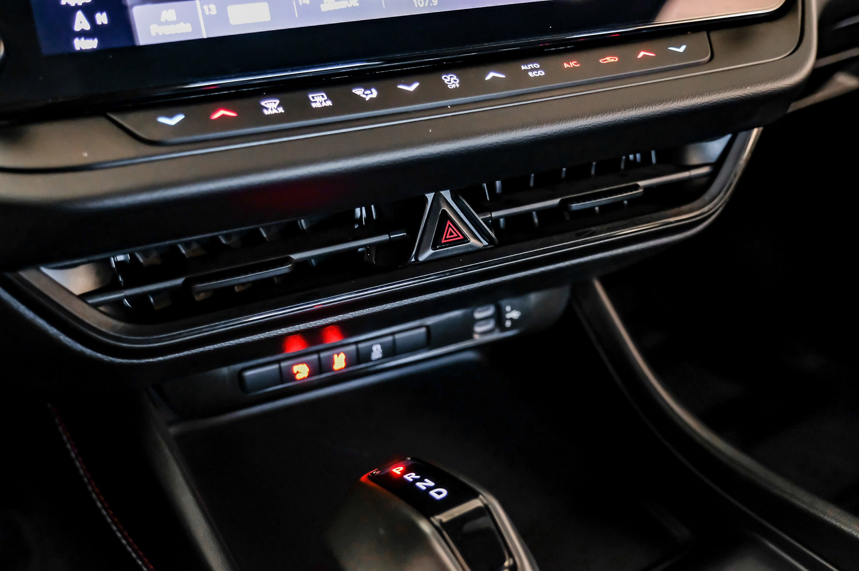 Used 2025 Dodge Charger R/T w/ Quick Order Package 25M R/T AWD/4WD image 20