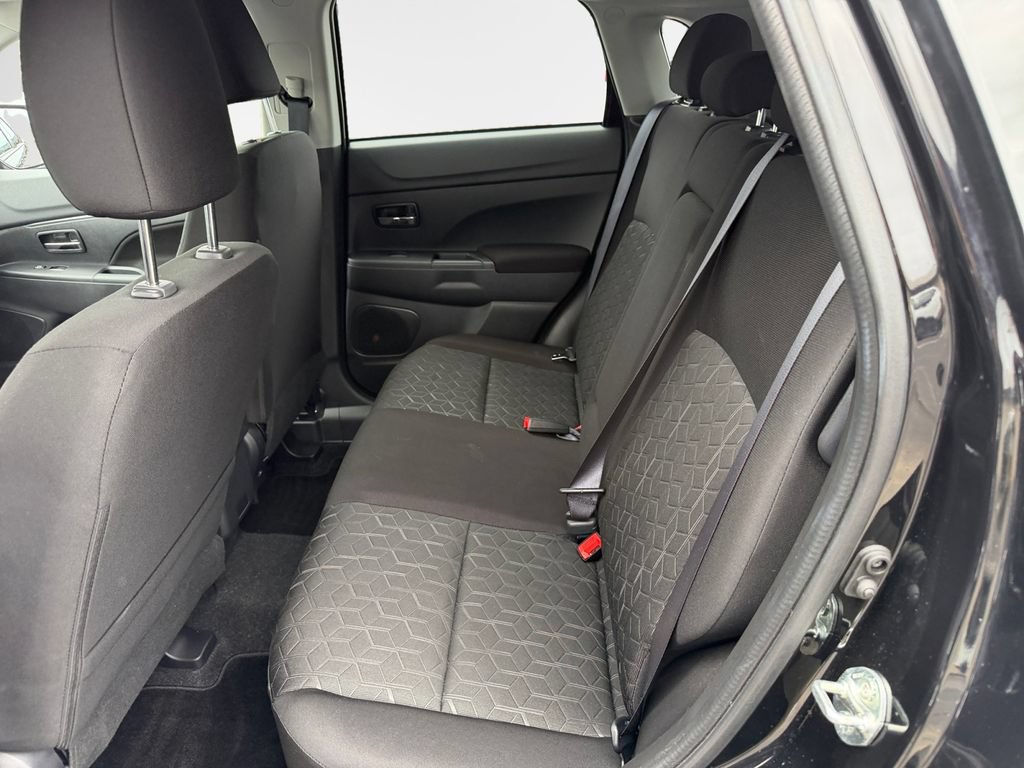Used 2025 Mitsubishi Outlander Sport ES AWD/4WD image 24