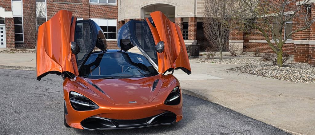 Used 2018 McLaren 720S Performance RWD image 16