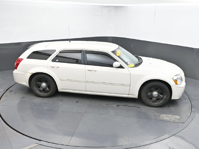 Used 2007 Dodge Magnum RWD image 25
