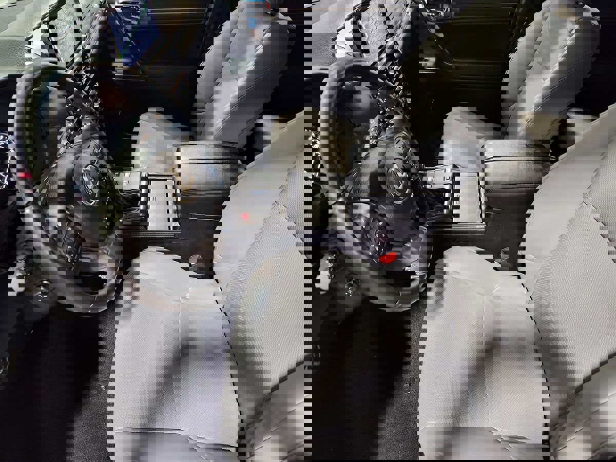 Used 2023 Lexus GX 460 image 29