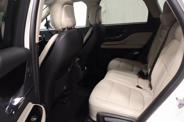 Used 2025 Lincoln Corsair Reserve w/ Equipment Group 202A image 12