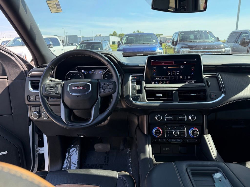 Used 2021 GMC Yukon AT4 w/ Rear Media and Nav Package AWD/4WD image 14
