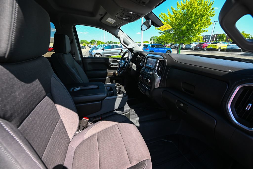 Used 2019 Chevrolet Silverado 1500 LT w/ All-Star Edition AWD/4WD image 24