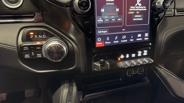 Used 2022 RAM 1500 Limited w/ Body-Colour Bumper Group image 34