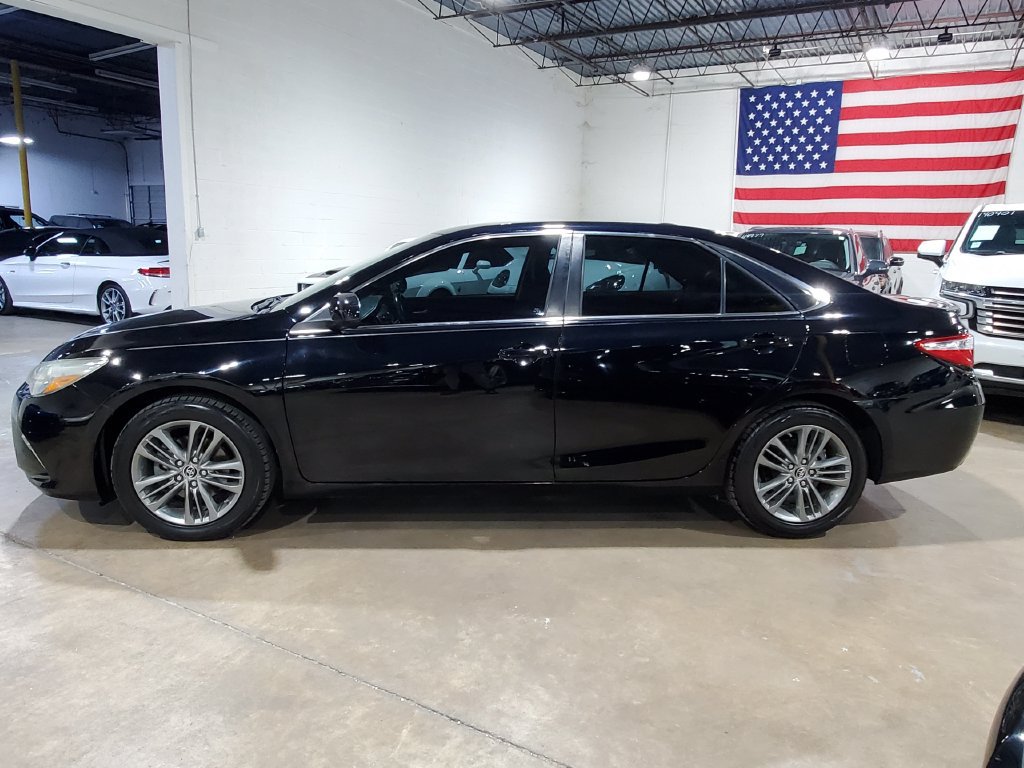 Used 2016 Toyota Camry SE FWD image 13