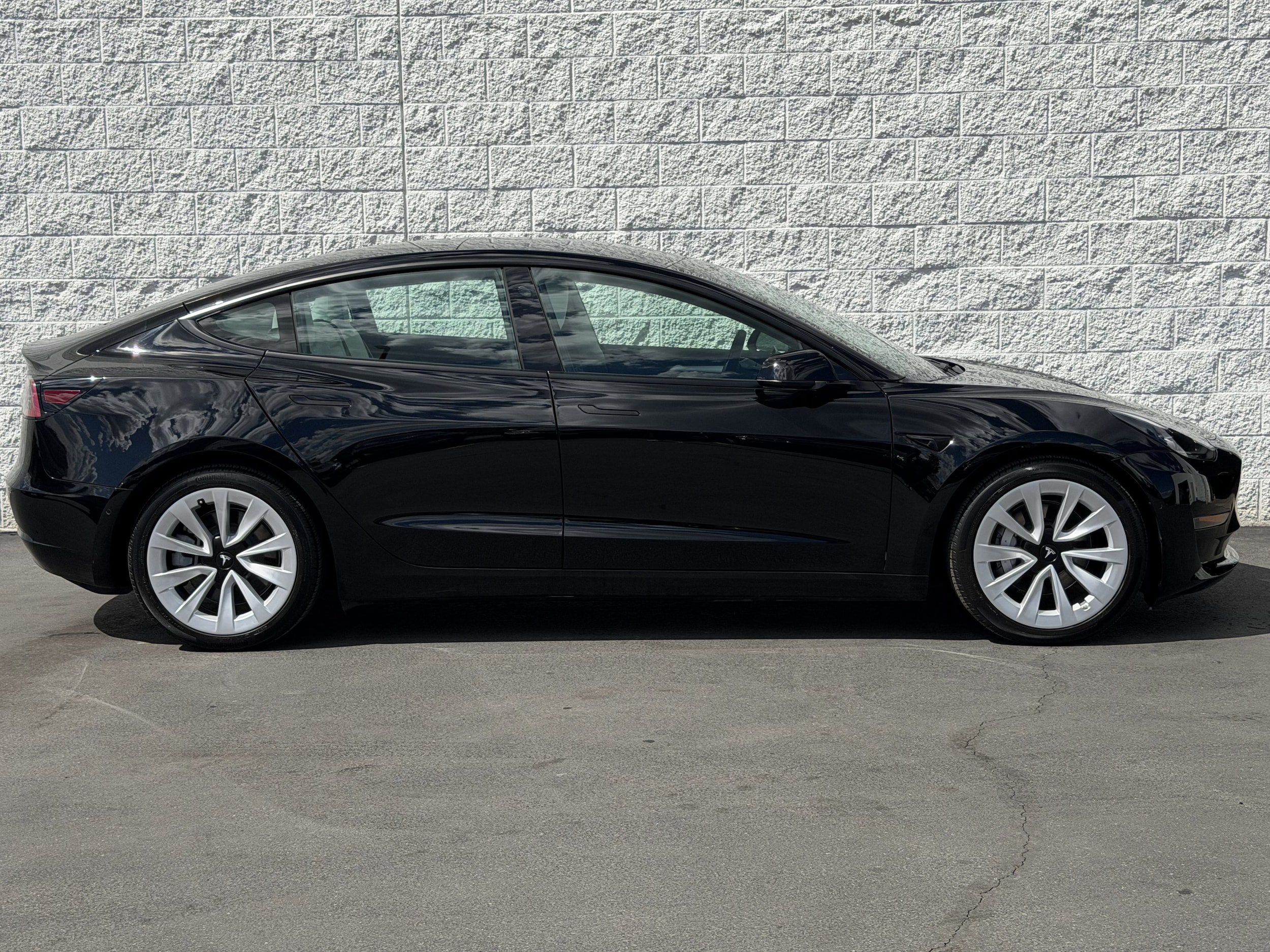 Used 2021 Tesla Model 3 Long Range AWD/4WD image 5