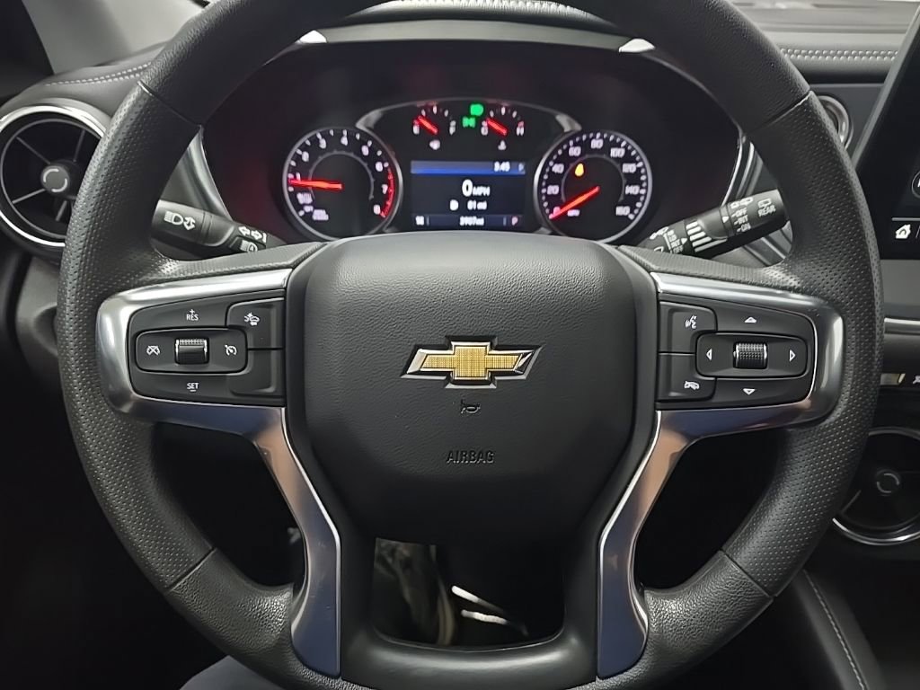 Used 2025 Chevrolet Blazer LT w/ Midnight/Sport Edition image 18