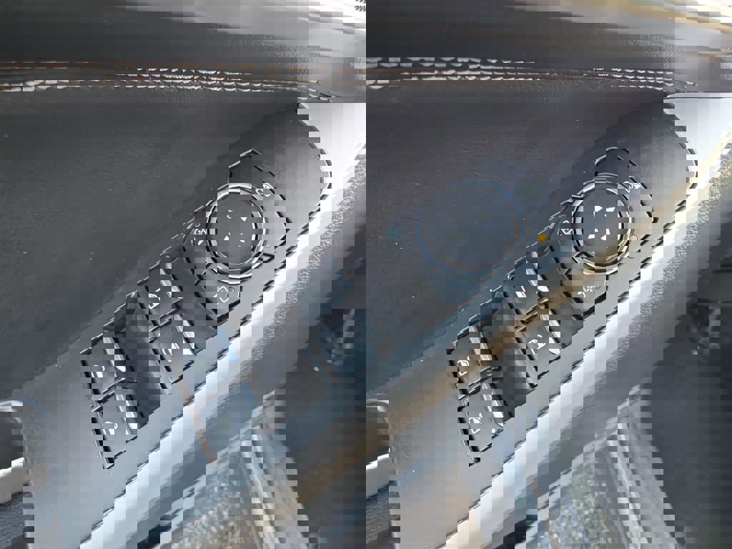 Used 2023 Ford Explorer XLT w/ Equipment Group 202A image 15