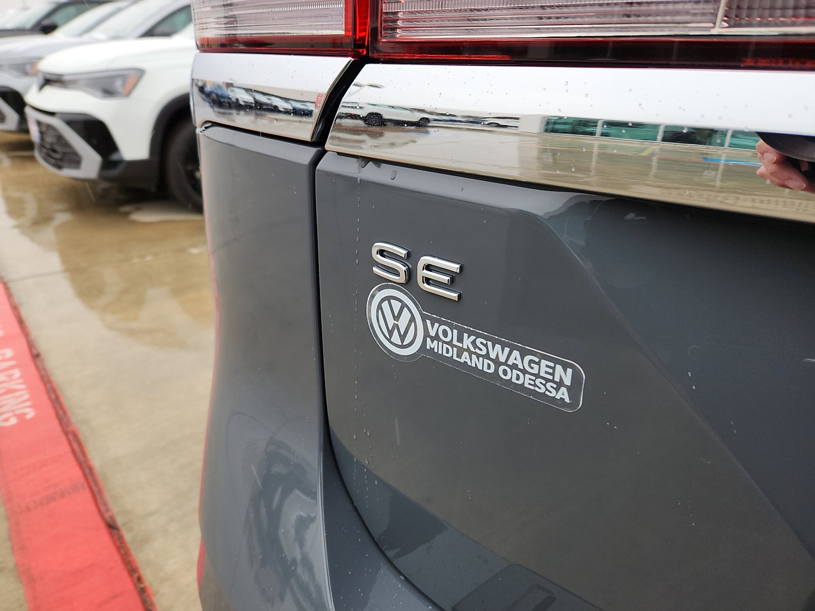 New 2026 Volkswagen Atlas SE image 10