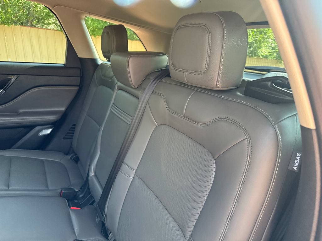 Certified 2025 Lincoln Corsair AWD w/ Equipment Group 101A image 22