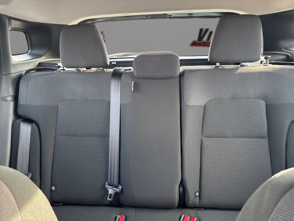 Used 2025 Nissan Kicks S image 18