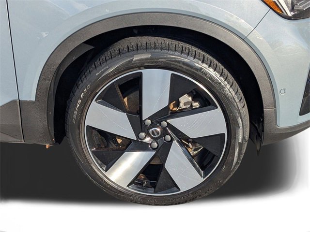 Used 2023 Volvo XC40 Recharge Ultimate image 18