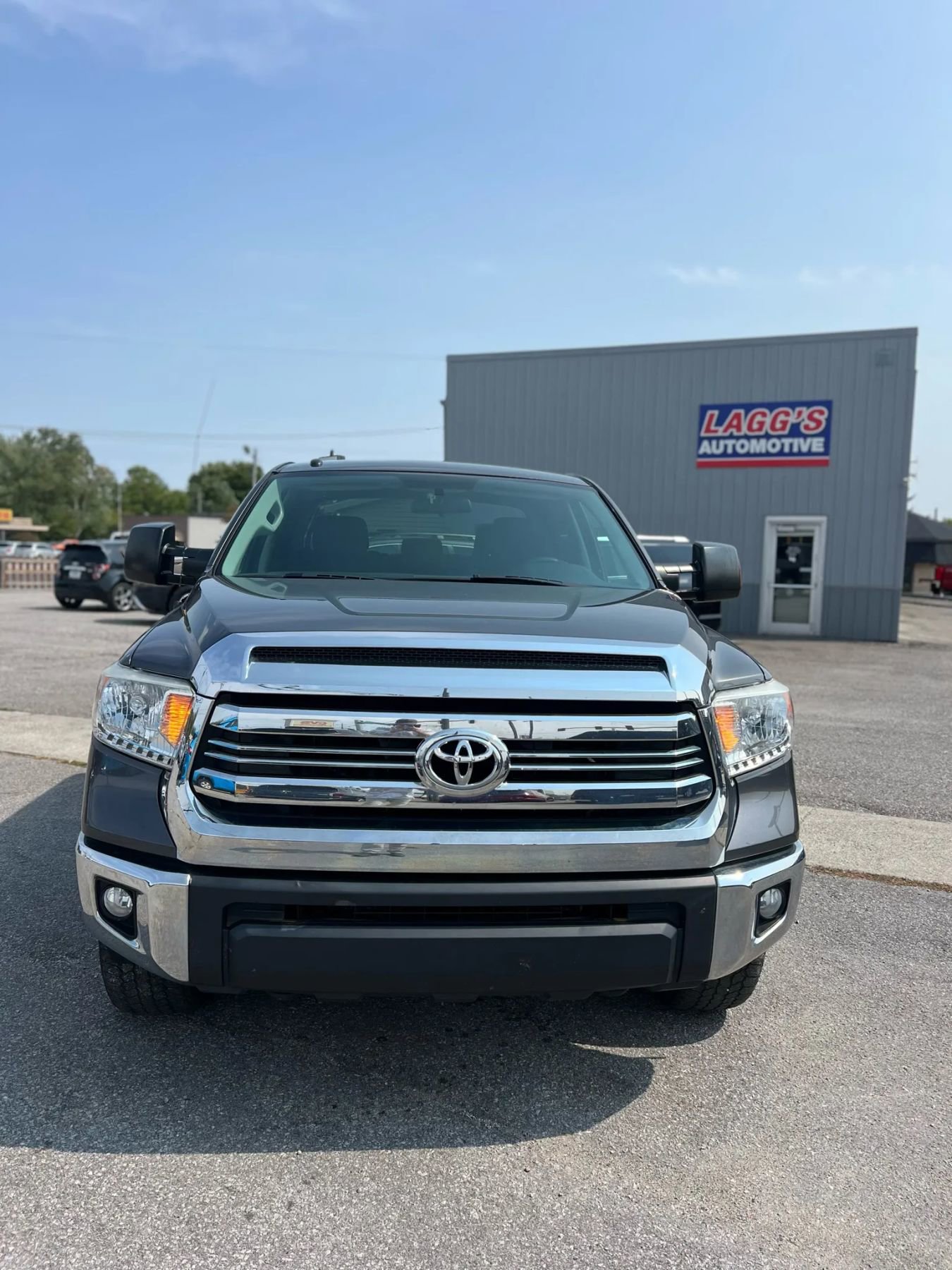 Used 2016 Toyota Tundra SR5 image 3