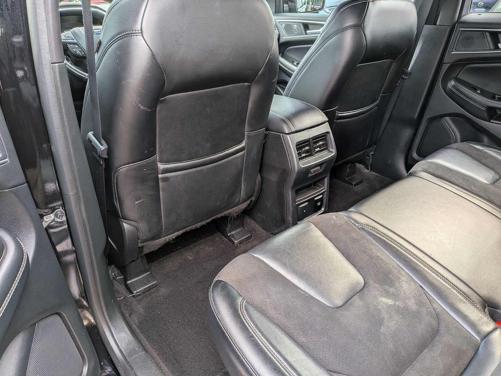 Used 2019 Ford Edge ST w/ Equipment Group 401A AWD/4WD image 16