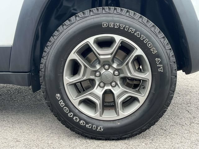 Used 2022 Jeep Cherokee Trailhawk w/ Trailer Tow Group AWD/4WD image 11