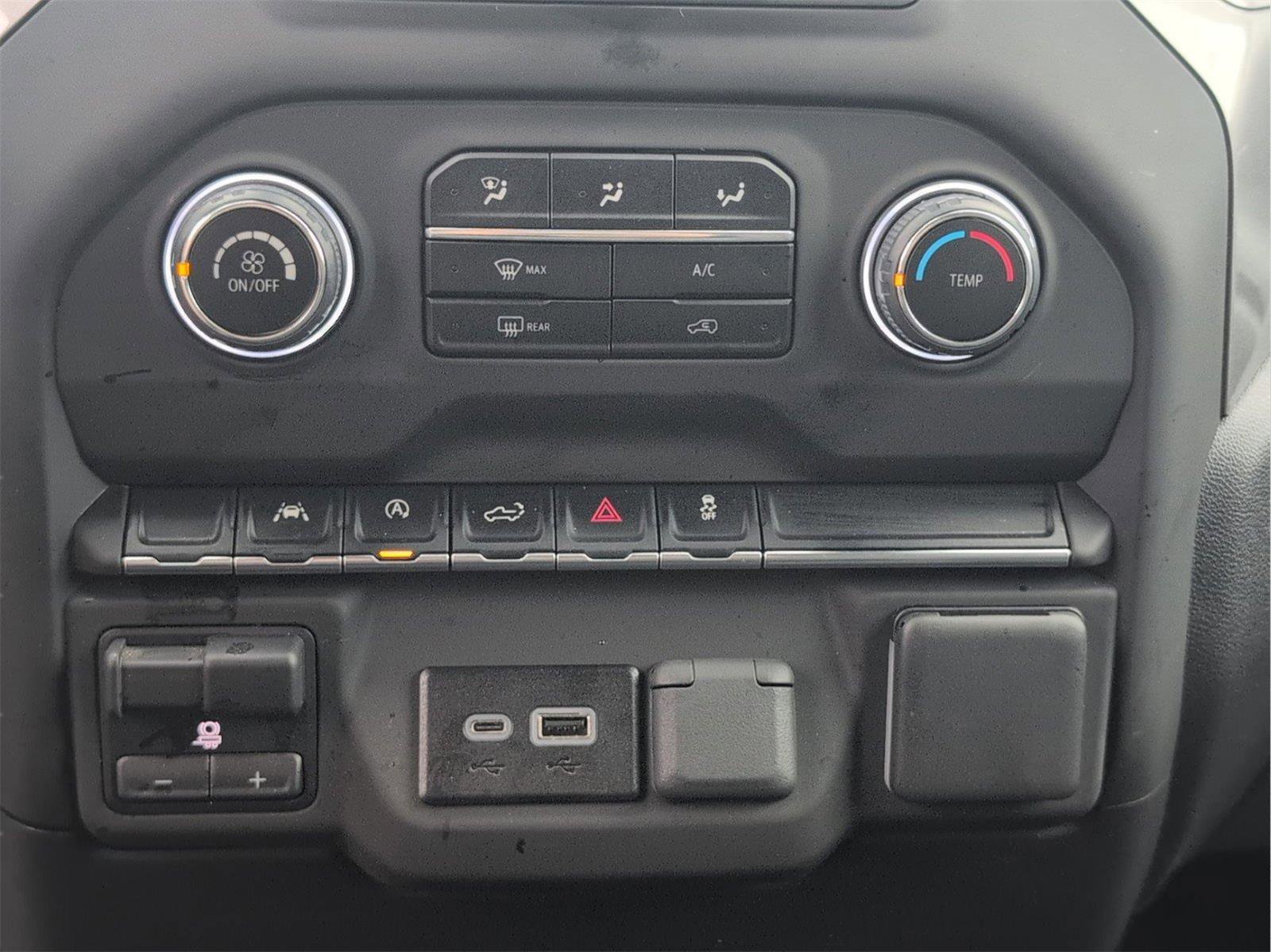 Certified 2025 Chevrolet Silverado 1500 Custom w/ LPO, Dark Essentials Package image 20