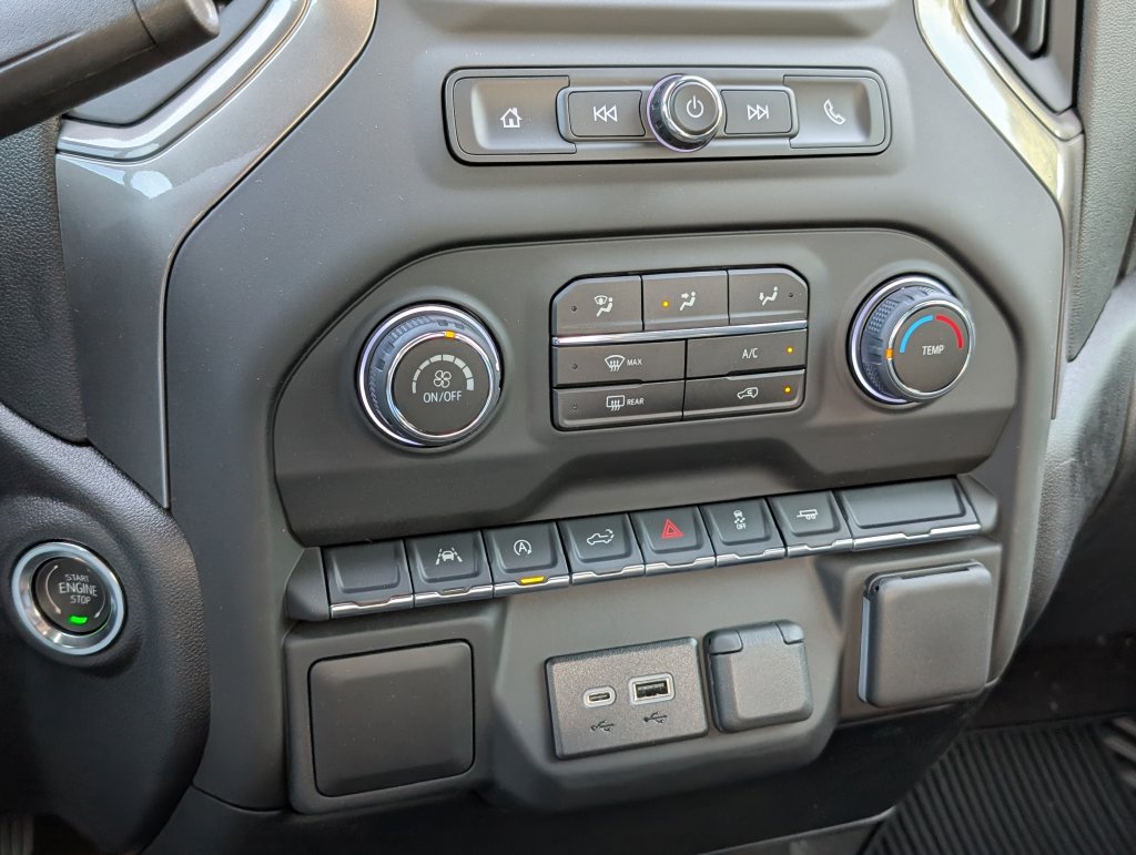 New 2026 Chevrolet Silverado 1500 Custom w/ LPO, Dark Essentials Package RWD image 19