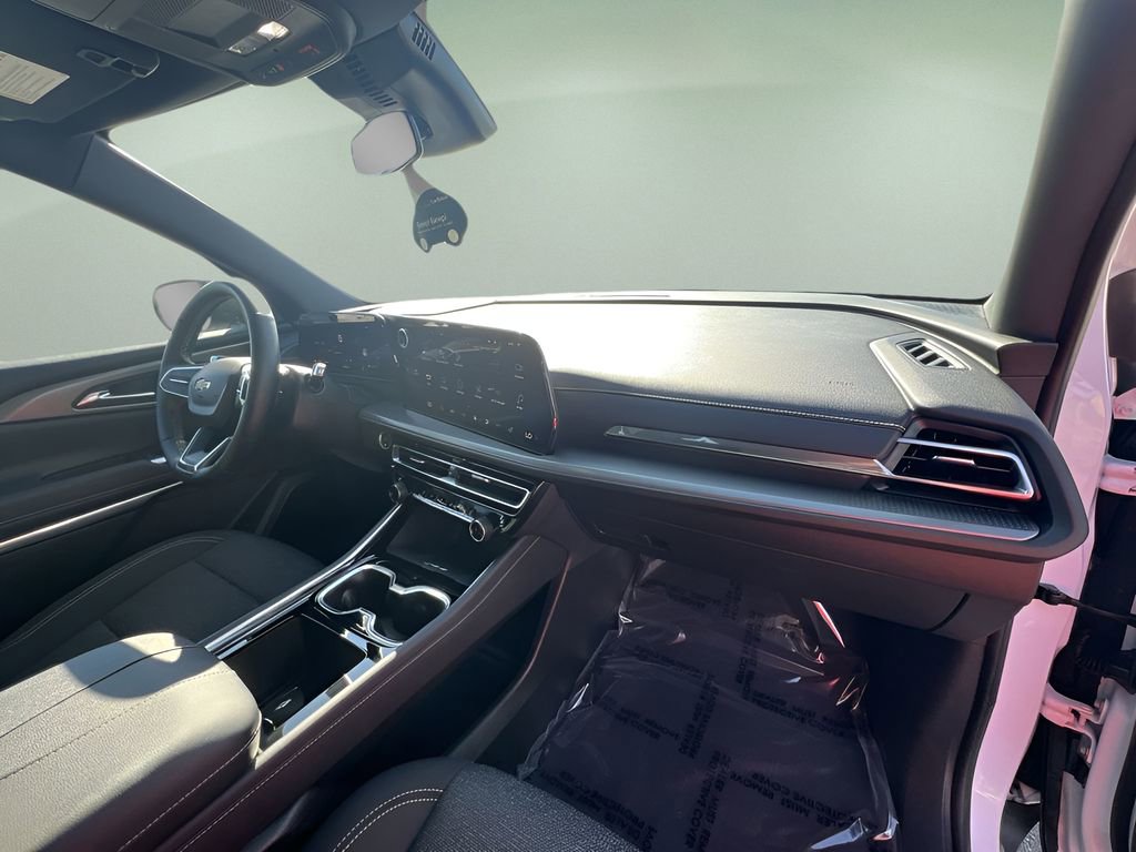 Certified 2025 Chevrolet Traverse LT image 28