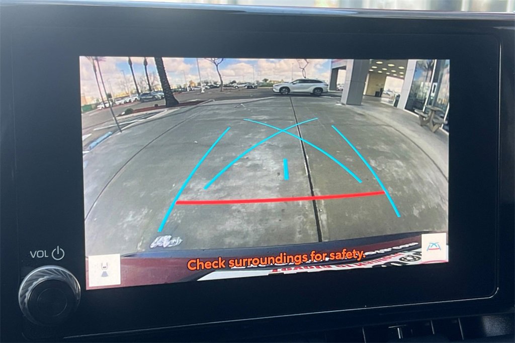 Used 2024 Toyota RAV4 LE image 21