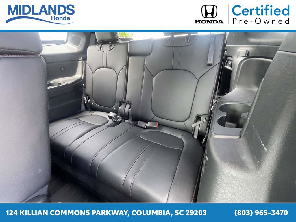 Used 2025 Honda Pilot Black Edition image 11
