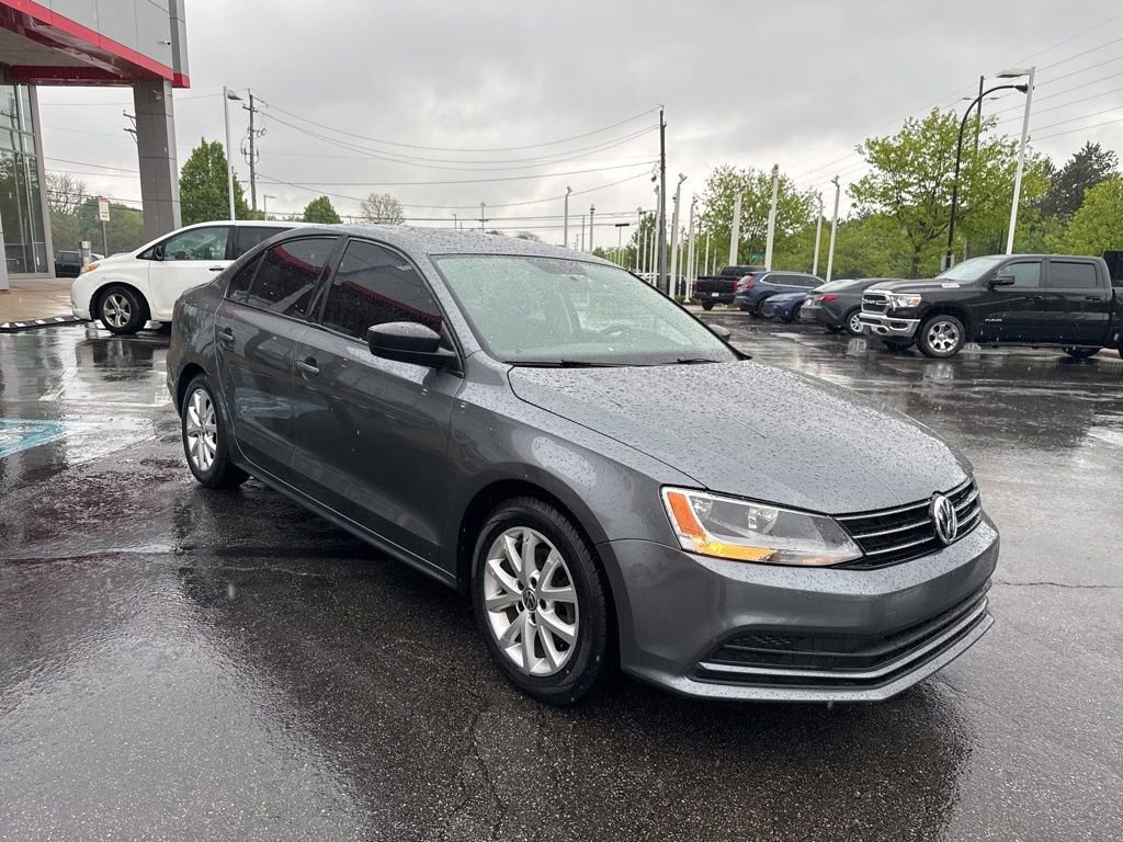 Used 2015 Volkswagen Jetta SE FWD image 16
