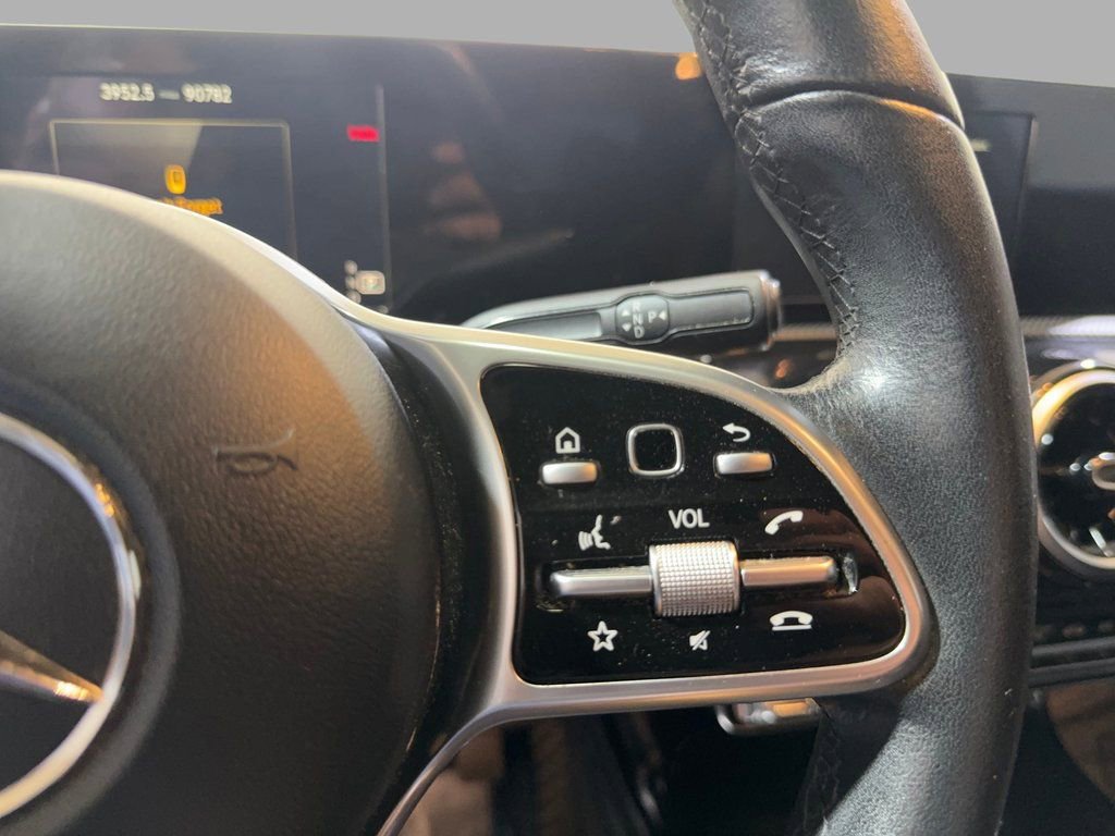 Used 2020 Mercedes-Benz CLA 250 image 24