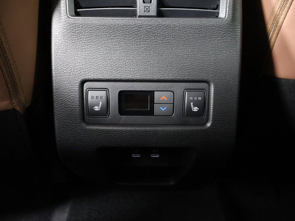 New 2025 Mitsubishi Outlander SEL image 39