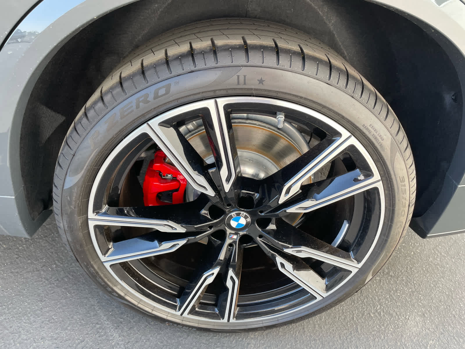 New 2026 BMW X5 M60i w/ Executive Package image 21